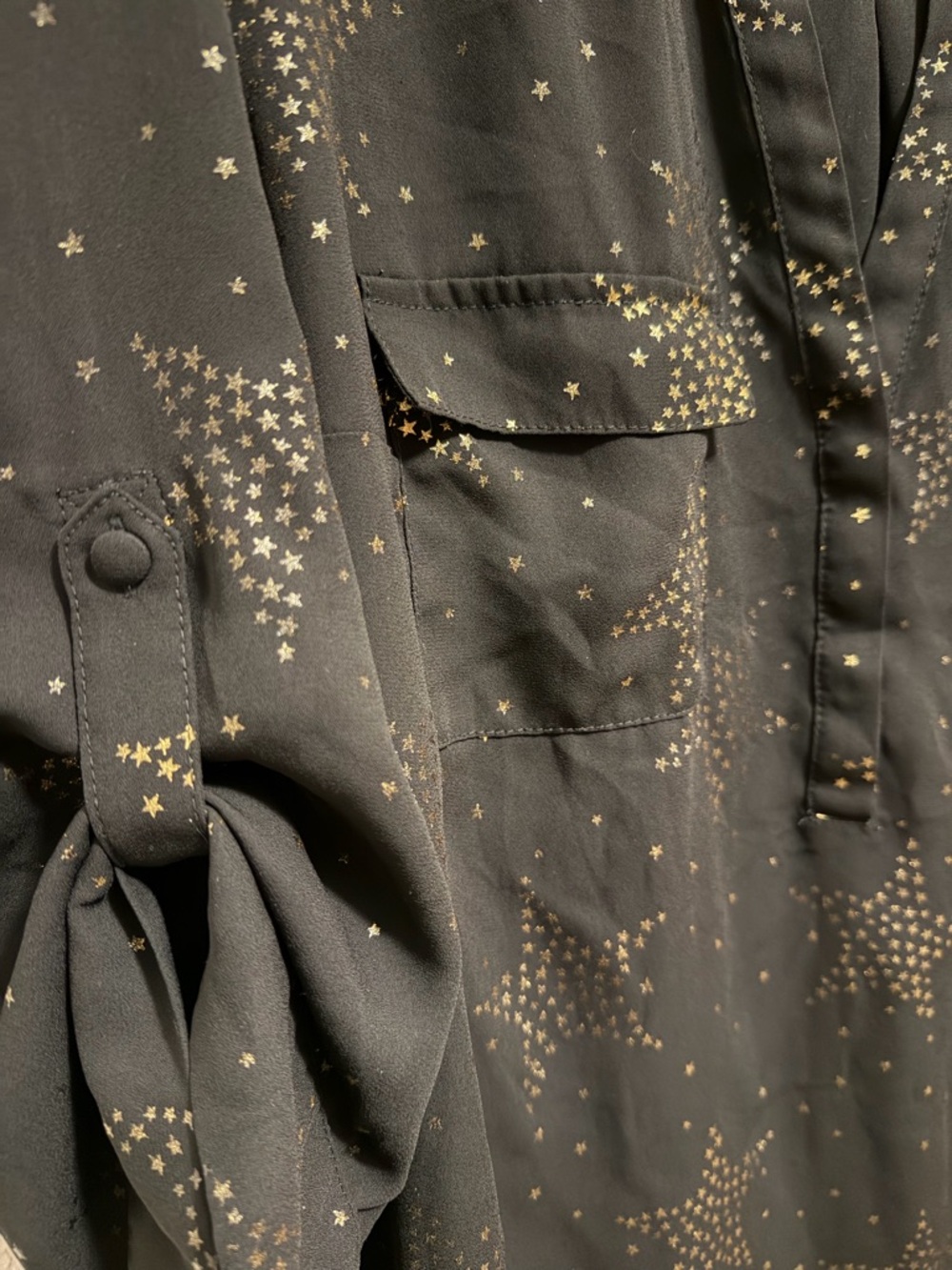 Torrid Harper Georgette Star Print Blouse ✨ - Picture 8 of 8